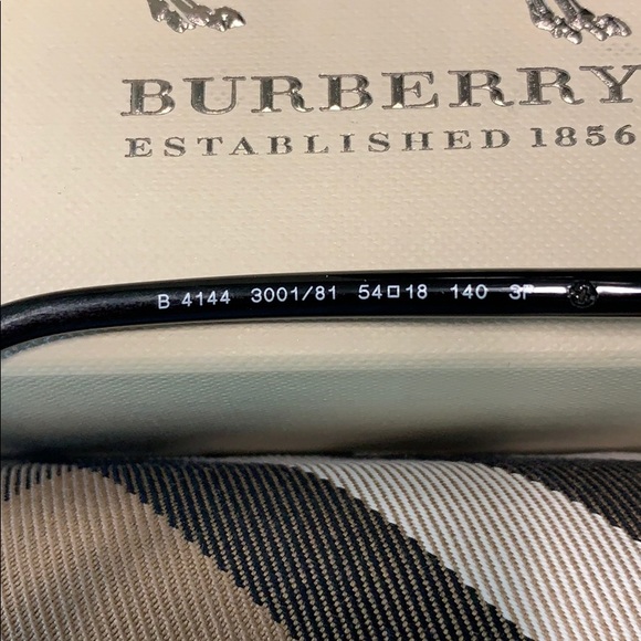 Authentic Burberry Sunglasses - Picture 3 of 4